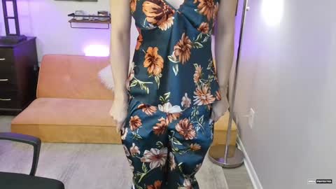 transbate online show from December 2024 07:55:01 PM