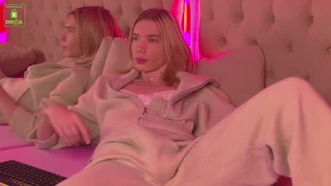 STACY online show from October 2025 04:42:01 PM