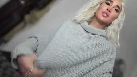 Snapshot of transnextdoor_ chatting on May 2026 06:46:01 PM ALMIGHTY GODDESS VALENTINA online show from May 2026 06:46:01 PM