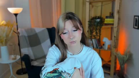 Nyuta Hartmann online show from January 2025 03:24:01 PM