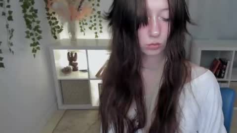 Nyuta Hartmann online show from July 2026 03:38:01 PM
