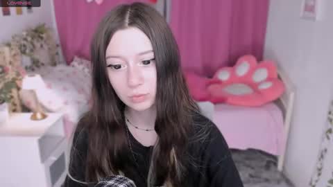 Nyuta Hartmann online show from July 2026 03:26:02 PM
