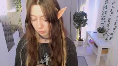 Nyuta Hartmann online show from July 2026 03:52:02 PM
