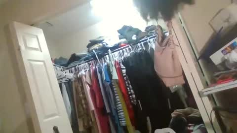 trapwoodshawt online show from November 2025 07:34:02 PM