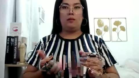 Snapshot of travelergirl chatting on February 2026 03:27:01 AM travelergirl online show from February 2026 03:27:01 AM