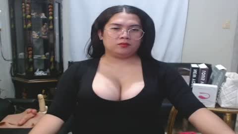 travelergirl online show from July 2026 09:10:02 PM