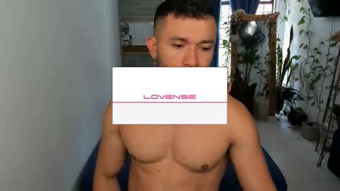 travis bakerr online show from February 2025 04:13:02 PM