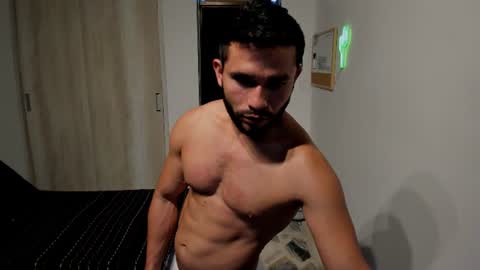 travis bakerr online show from July 2026 08:52:02 PM