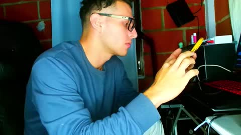 Snapshot of travisdiamonds chatting on February 2026 11:29:02 AM TRAVIS. online show from February 2026 11:29:02 AM