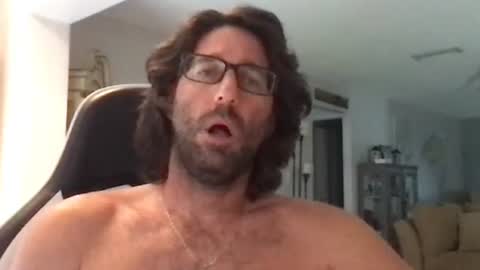 TravisKenn online show from June 2026 01:10:01 PM