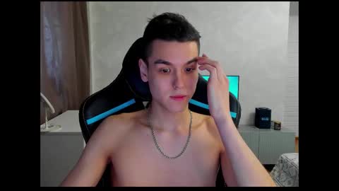 travisrivas online show from March 2025 01:06:02 PM