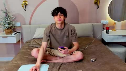 travisrivas online show from February 2026 11:36:01 AM