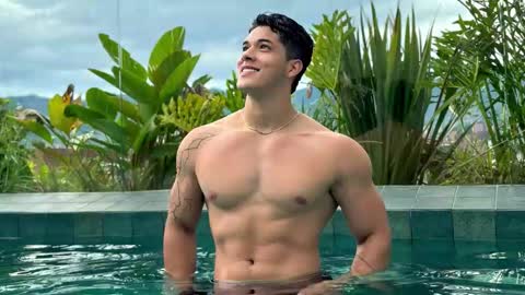 Snapshot of traviss_joplin chatting on September 2025 10:48:02 AM Travis online show from September 2025 10:48:02 AM