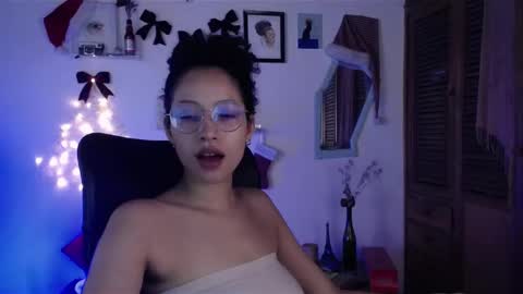 Emily online show from December 2024 09:37:01 PM