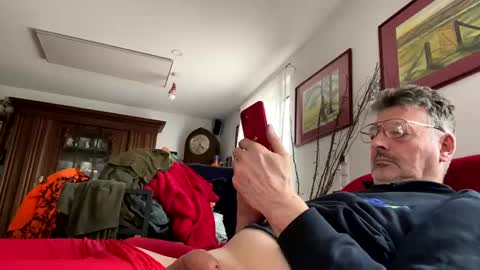 trebgeis1 online show from February 2025 03:20:01 PM