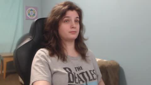 TreeJeanne online show from March 2025 06:26:02 PM