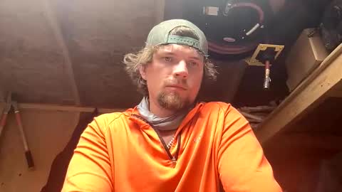 treeman817 online show from April 2026 01:34:02 AM