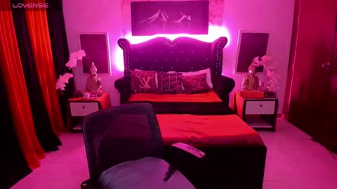 Jade online show from December 2024 08:22:01 AM