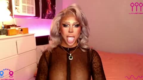Jade online show from June 2026 04:38:01 PM