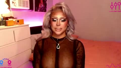Jade online show from June 2026 02:43:01 PM