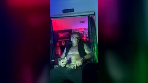 Snapshot of trent_pounder chatting on June 2026 10:15:01 AM Trent Pounder online show from June 2026 10:15:01 AM