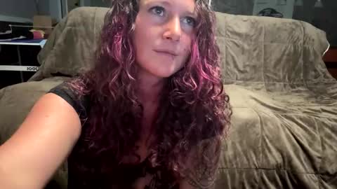 trevsmommy626 online show from May 2026 02:09:02 AM