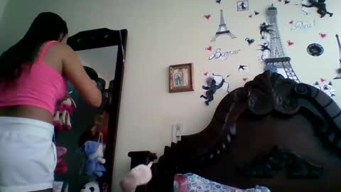 Snapshot of triana_bell chatting on October 2025 04:59:02 PM triana_bell online show from October 2025 04:59:02 PM