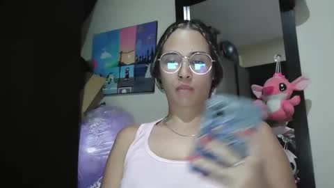 Snapshot of triana_bell chatting on April 2026 01:26:01 AM triana_bell online show from April 2026 01:26:01 AM