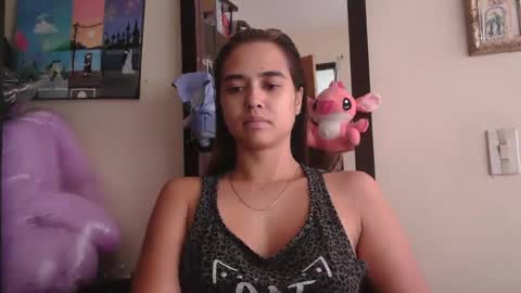 Snapshot of triana_bell chatting on April 2026 06:04:02 PM triana_bell online show from April 2026 06:04:02 PM