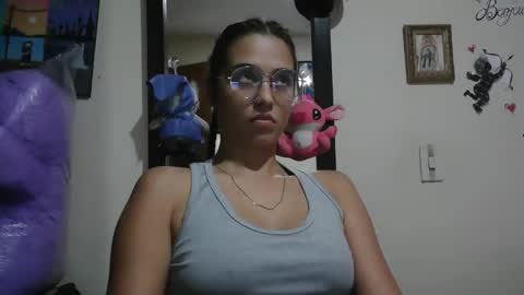 Snapshot of triana_bell chatting on April 2026 02:51:02 AM triana_bell online show from April 2026 02:51:02 AM