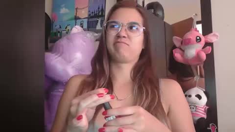 Snapshot of triana_bell chatting on April 2026 04:26:01 PM triana_bell online show from April 2026 04:26:01 PM