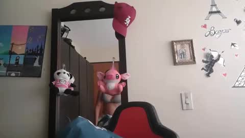 Snapshot of triana_bell chatting on May 2026 05:30:01 PM triana_bell online show from May 2026 05:30:01 PM