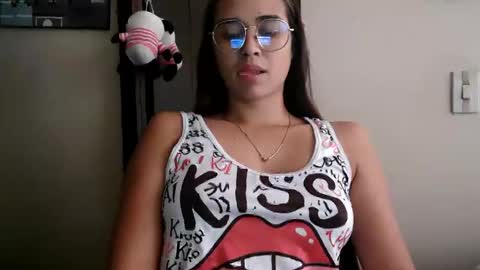 triana_bell online show from June 2026 03:32:02 PM