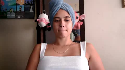 triana_bell online show from June 2026 06:29:02 PM