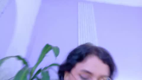 triana_crimson online show from February 2026 12:36:01 AM