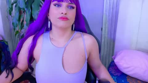 triana_crimson online show from July 2026 12:46:02 AM