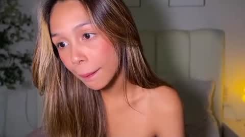 Triana online show from July 2026 09:19:01 PM