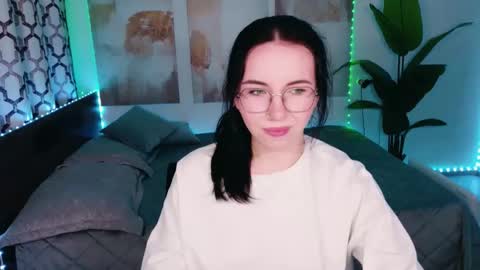 TriciaDaisy online show from May 2026 02:55:01 PM