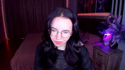 TriciaDaisy online show from June 2026 05:12:01 AM