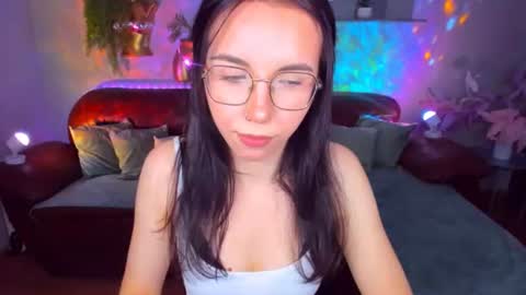 TriciaDaisy online show from June 2026 02:43:02 PM