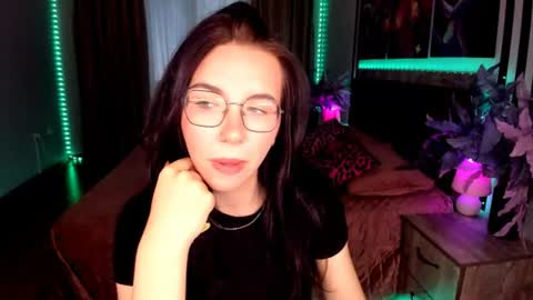 TriciaDaisy online show from June 2026 05:24:01 AM
