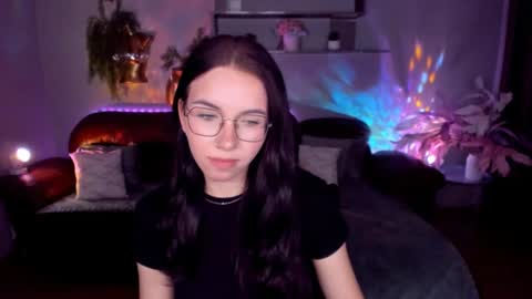 TriciaDaisy online show from June 2026 09:59:02 AM