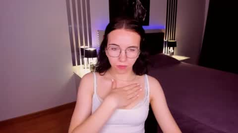 TriciaDaisy online show from July 2026 09:57:01 AM