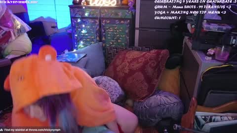 Snapshot of tricky_nymph chatting on December 2024 04:33:02 AM Cassie online show from December 2024 04:33:02 AM