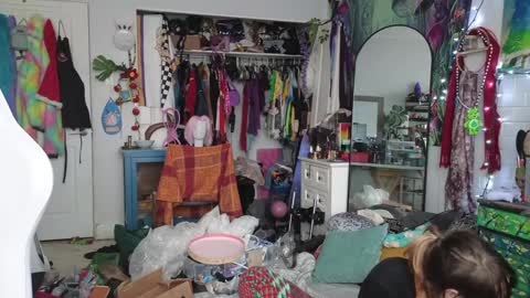 Snapshot of tricky_nymph chatting on February 2025 10:28:02 PM Cassie online show from February 2025 10:28:02 PM