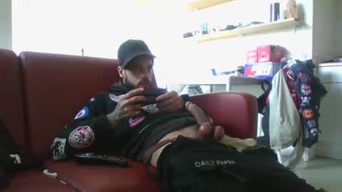 triestjoe online show from April 2026 07:59:02 AM