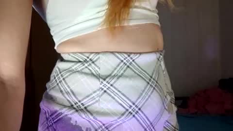 Snapshot of trioa chatting on February 2025 10:25:01 PM Tony and Kristina wait you everyday start 2230-0000 GMT online show from February 2025 10:25:01 PM