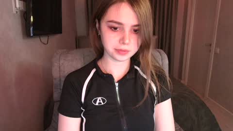 tripleprinces online show from February 2025 05:51:02 PM