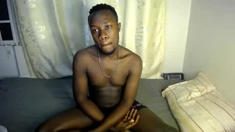 Snapshot of trisboo5 chatting on February 2025 07:17:01 PM Trisboo5 online show from February 2025 07:17:01 PM