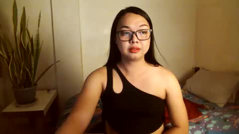 Snapshot of trishakera chatting on January 2025 04:20:01 PM trisha online show from January 2025 04:20:01 PM